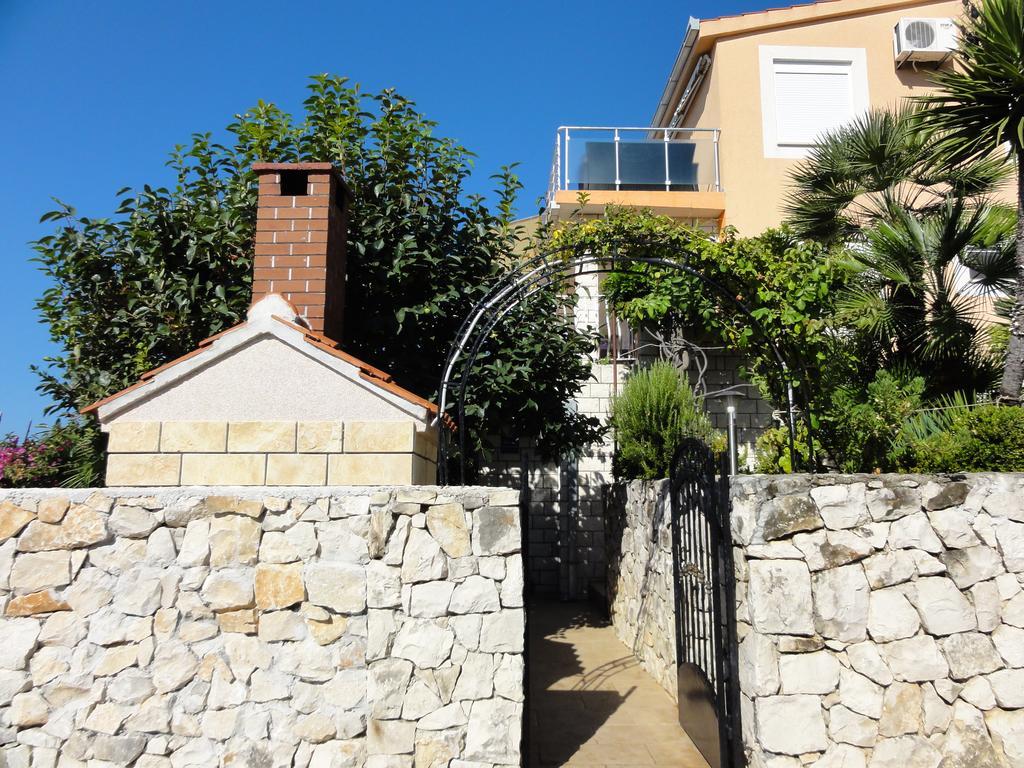 Apartments Babaja Trogir Bagian luar foto