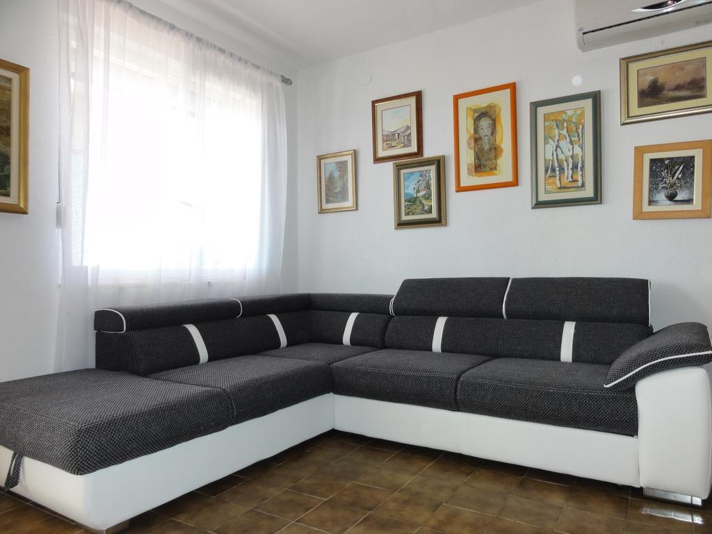 Apartments Babaja Trogir Bagian luar foto