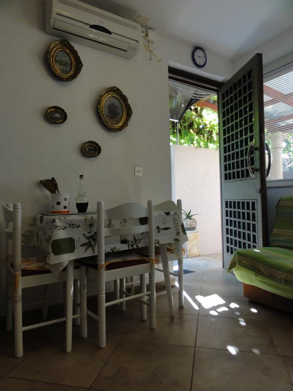 Apartments Babaja Trogir Bagian luar foto