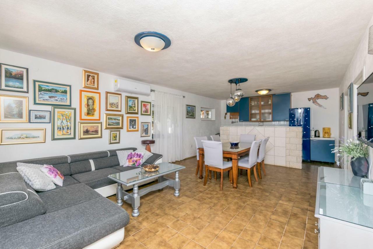 Apartments Babaja Trogir Bagian luar foto