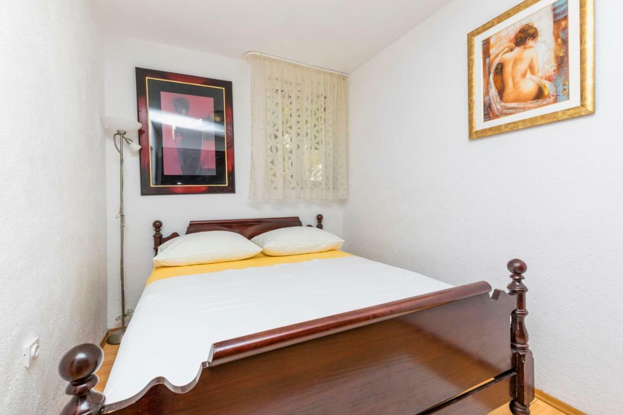 Apartments Babaja Trogir Bagian luar foto