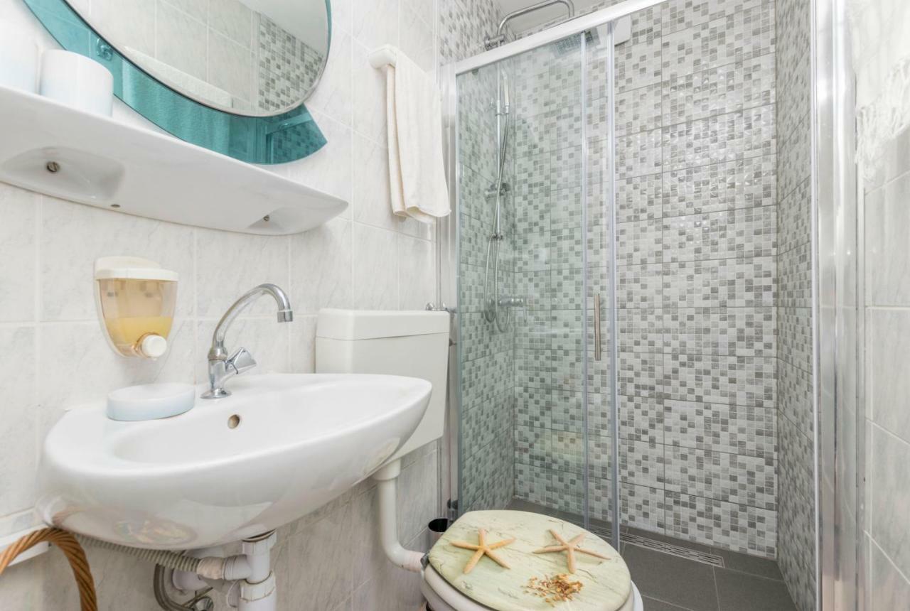 Apartments Babaja Trogir Bagian luar foto