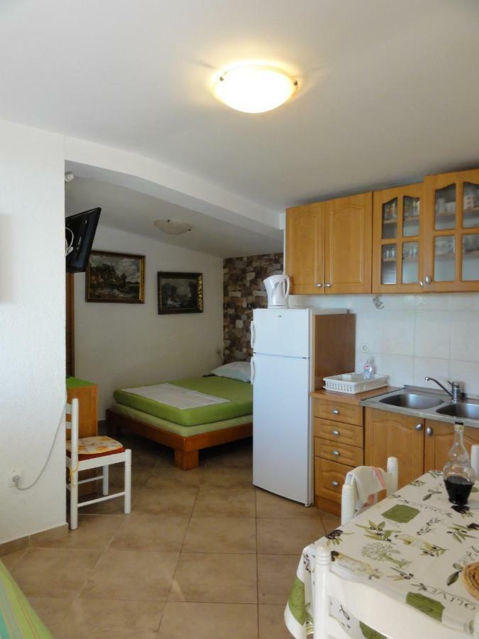 Apartments Babaja Trogir Bagian luar foto